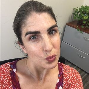 Meet your Posher, Vanessa